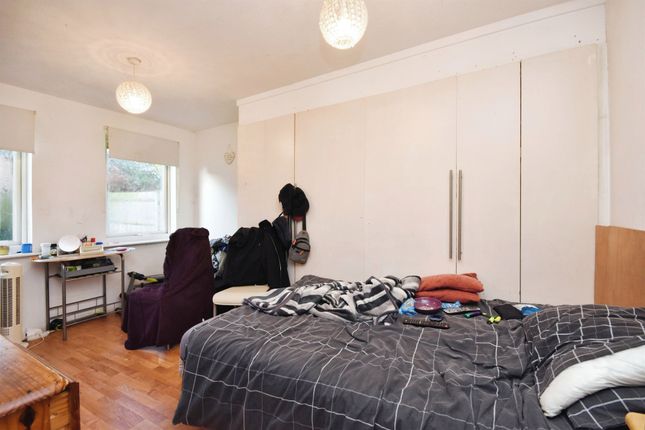 28, Darnay Rise, CHELMSFORD photo 3