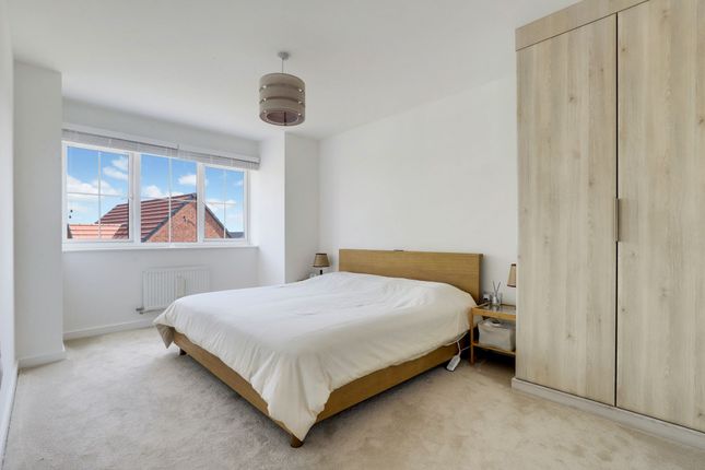 43 Victoria Way, Nottingham photo 3