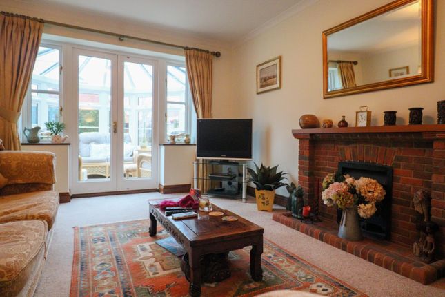 3, Kingswood Rise, Alton photo 3