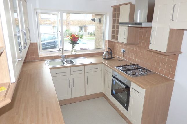 42, Gwyneth Grove, Bexhill-on-Sea photo 2
