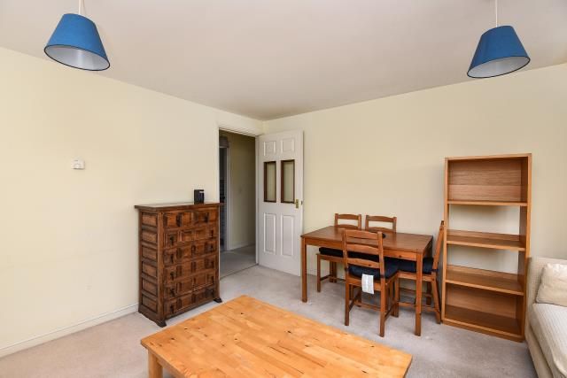 Flat 15 Linacre Court,, Spring Lane, Oxford photo 4