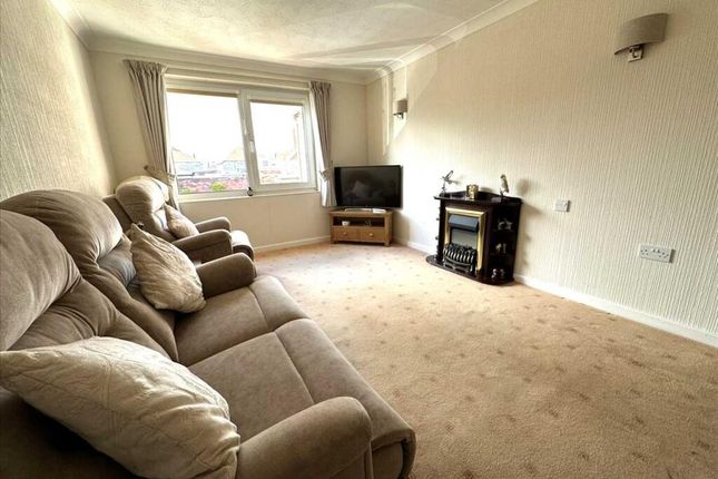 24, West Avenue, Filey photo 2