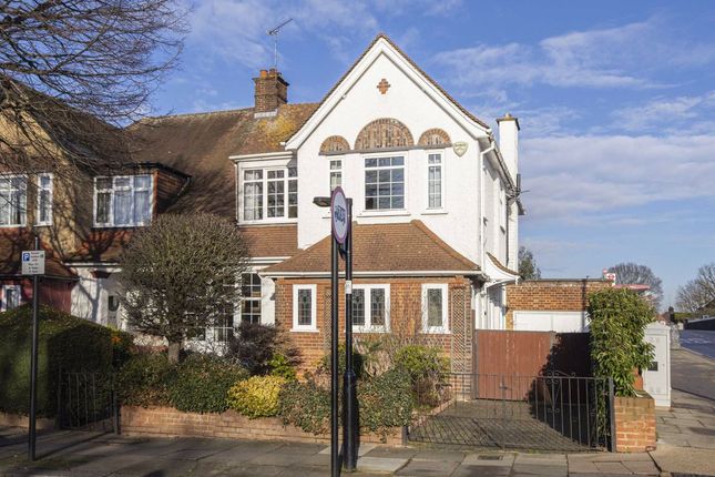 Thumbnail Semi-detached house for sale in Oakley Avenue, London