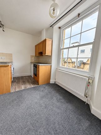 Flat 2, 3 Lower Redland Road, Bristol photo 4