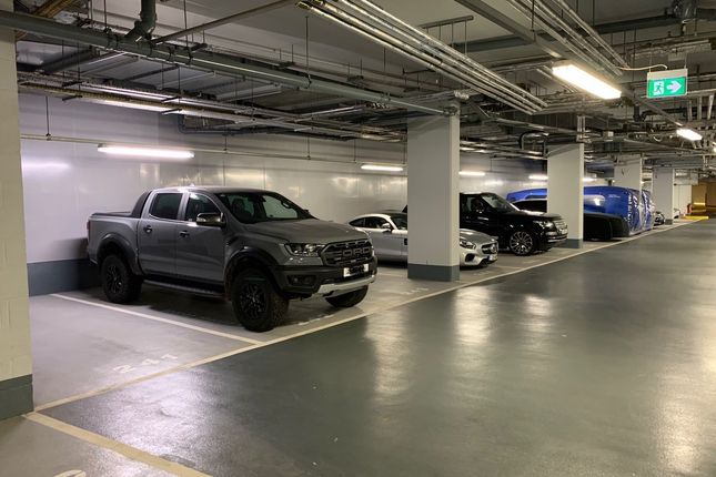 Parking/garage for sale in Secure Parking Space, 199 The Knightsbridge