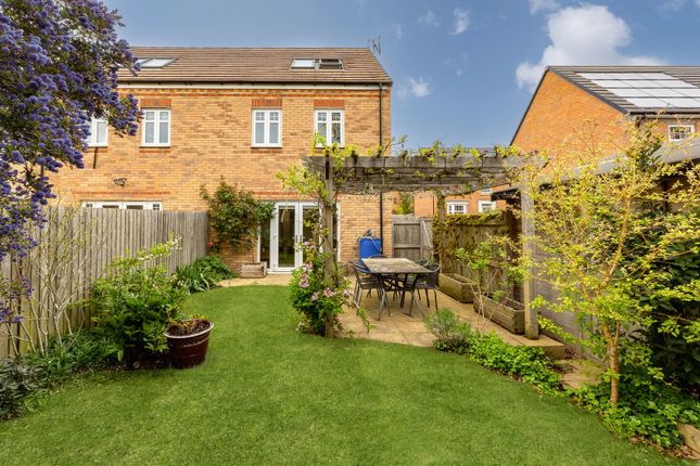 5, Cassius Close, Milton Keynes photo 2