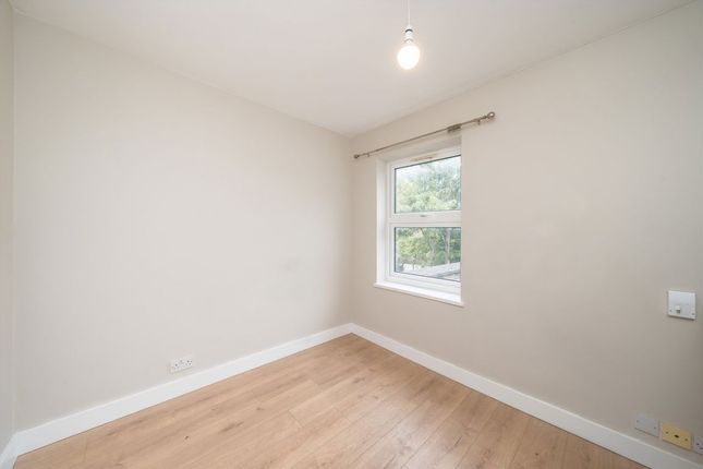Flat 1, 49, Kingston Hill, Kingston Upon Thames photo 4