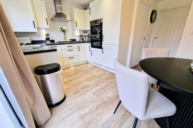 10, Cherry Road, Peterborough photo 5
