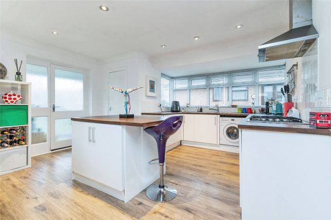 2, Staindale Close, Yarm photo 4