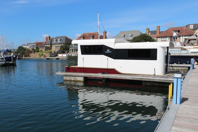 Houseboat for sale in Pacific Drive, Sovereign Harbour, Eastbourne