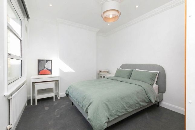 63a Little Ealing Lane, London photo 5