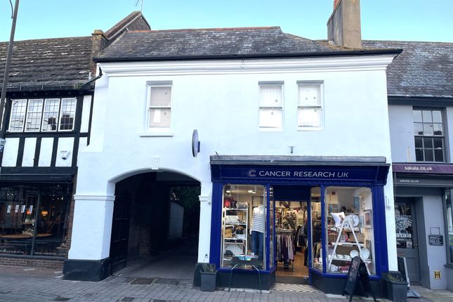 Retail premises to let in High Street, Steyning