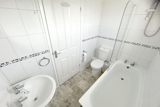 153, Pendeen Park, Helston photo 4