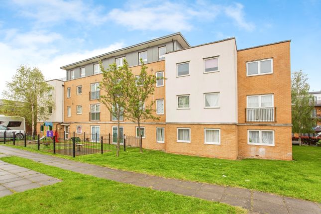 Flat for sale in Oasis Court, 18 Kenway, Southend-On-Sea, Essex