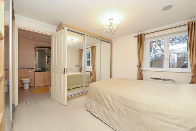 3 Waterford House, Thorney Mill Road, West Drayton photo 4