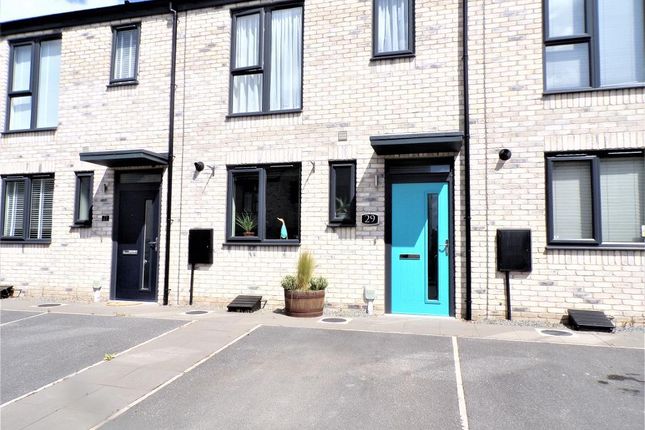 Town house for sale in Crusoe Rd, Kingswood, Hull