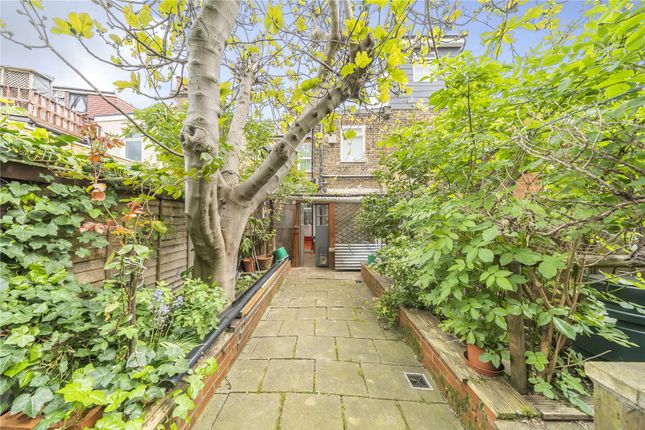 Terraced house for sale in Roslyn Road, London