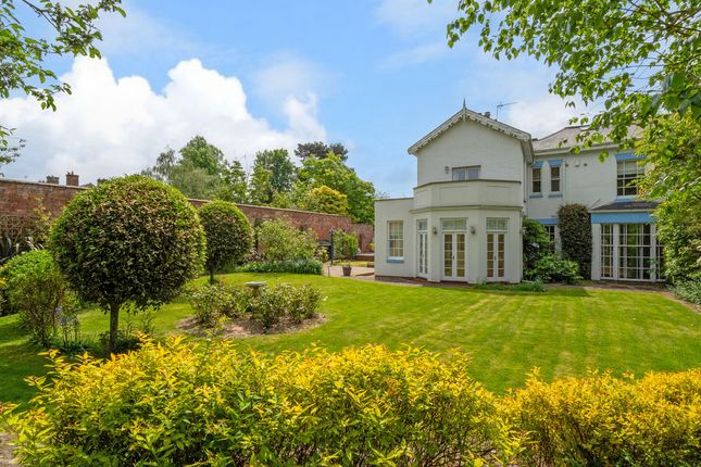 Property for sale in Upper Ladyes Hill Kenilworth, Warwickshire