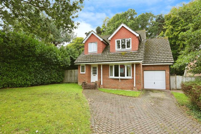 Detached house for sale in Woodside Way, Hedge End, Southampton