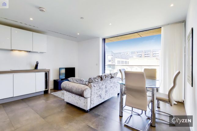 Flat to rent in Lexicon, 261A City Road, Islington
