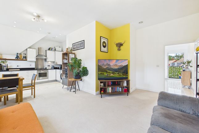 23 Wellesbourne House, High Wycombe photo 4