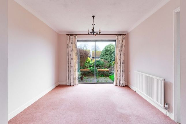 25 Cross Lane Gardens, Ticehurst photo 4