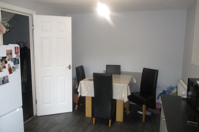 Telford Place, Leeds photo 3