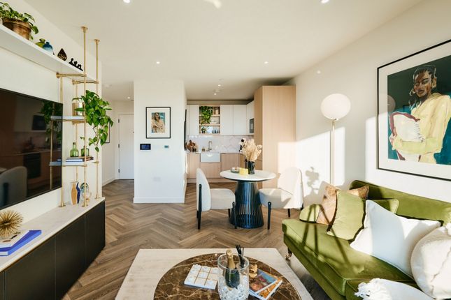 217 Lindley House, Silkstream, London photo 5