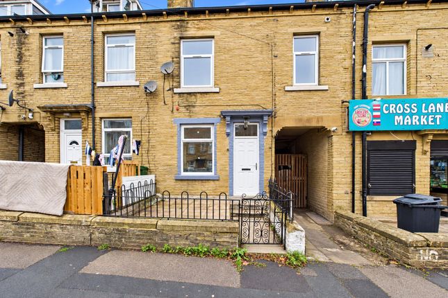 3-bed terraced on Kingswood Street, West Yorkshire, £97,000