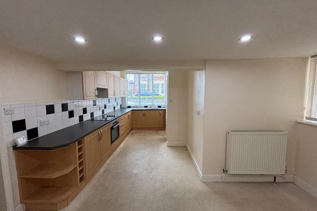 1, Cliff Terrace, Hornsea photo 4