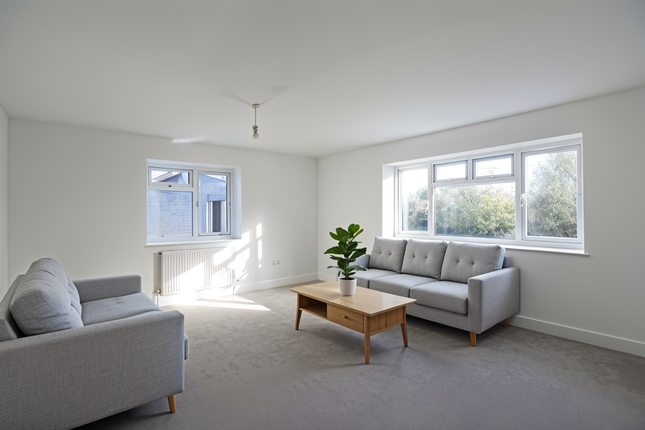 31 Fostall Road, Faversham photo 3