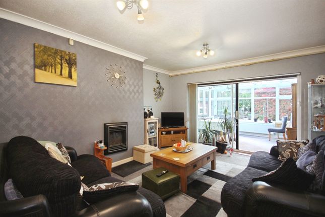 35, Lower Eastern Green Lane, Coventry photo 2