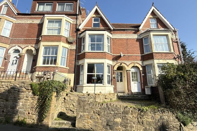 3-bed house on 23, Woodland Grove, Yeovil, £230,000