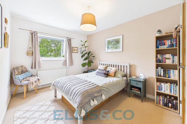Flat 11, Blue Bell Court,, Sovereign Way, Kent photo 4