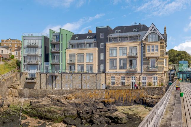 Flat for sale in Marine Parade, Clevedon