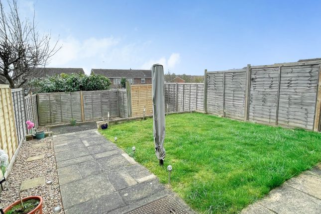 17, Westminster Road, Wellingborough photo 2