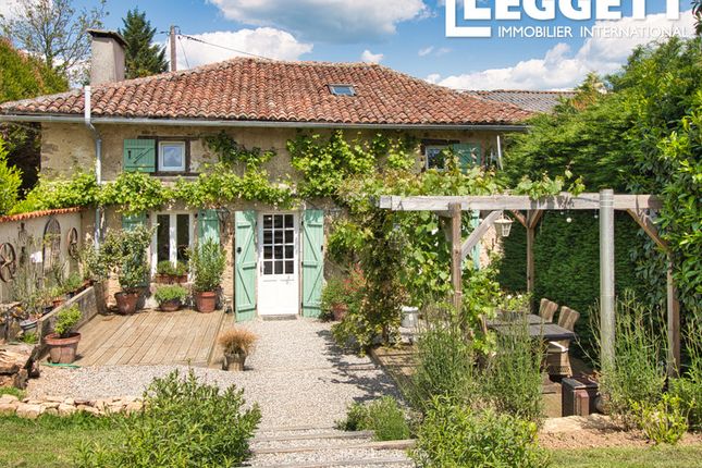 Thumbnail Villa for sale in Saint-Maurice-Des-Lions, Charente, Nouvelle-Aquitaine