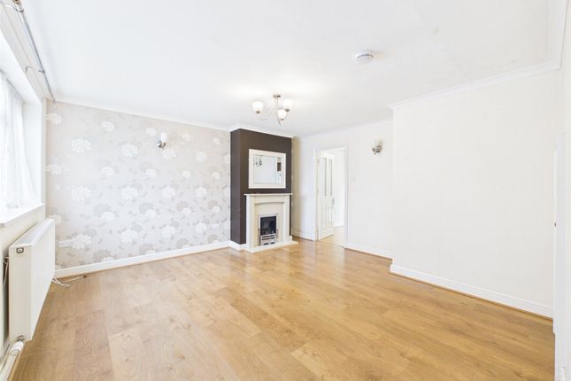 23, William Gough Close, Gloucestershire photo 3