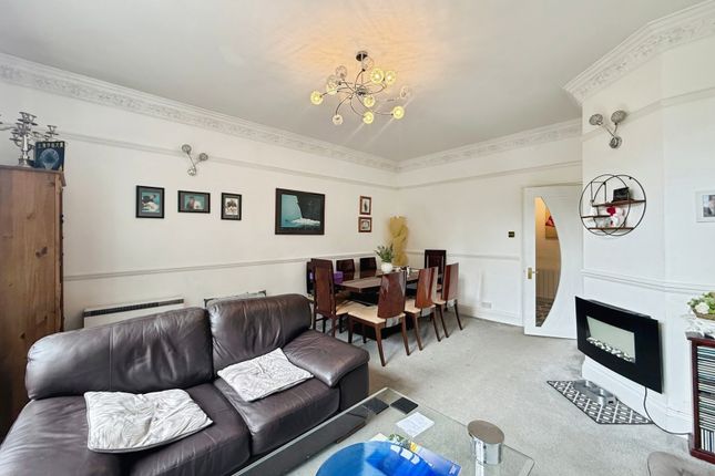 Flat 4 Woodhill House, 19, St. Johns Street, Berkshire photo 3