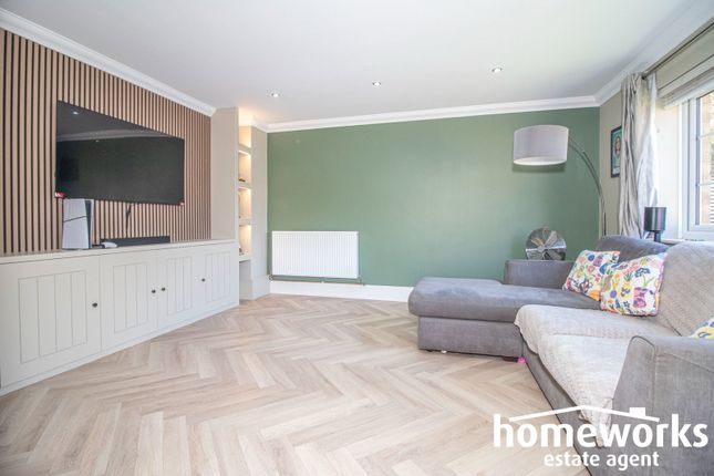 7, Churchill Court, Dereham photo 2