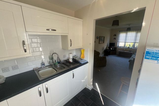 159 Marlborough Court, Fairacres Road, Didcot photo 4