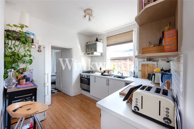 Steele Road, London photo 3