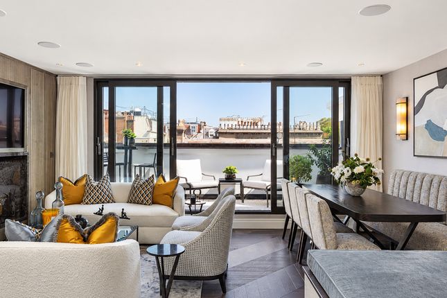 3-bed flat on Prince Of Wales Terrace, London, £20,085/mo