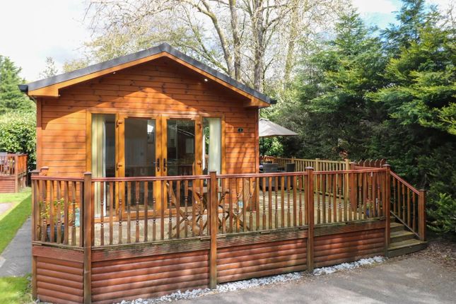 2-bed caravan on Coniston 3, White Cross Bay, Ambleside Road, Windermere, £99,500