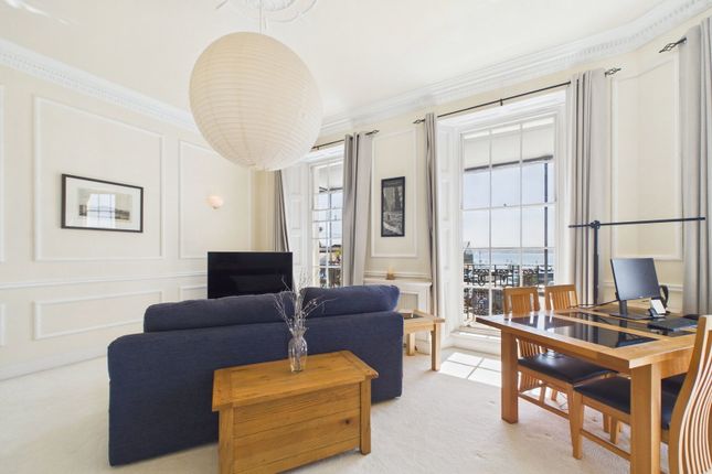 Flat 4, Royal Marina Court, Beacon Terrace, Torquay photo 4