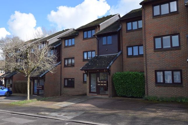 Thumbnail Flat for sale in Adams Way, Alton, Hampshire