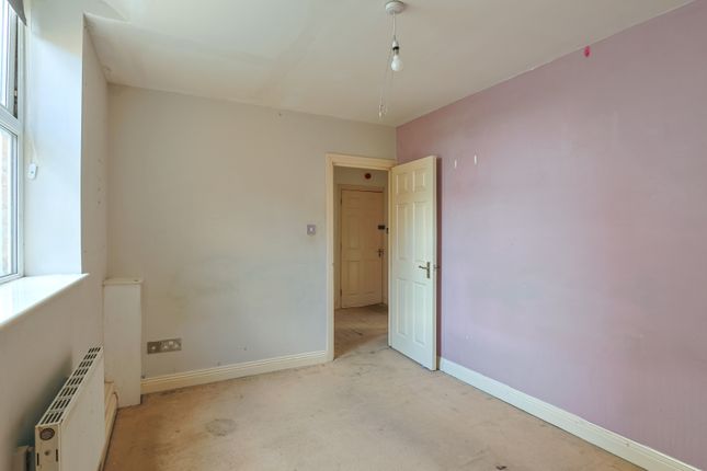 Flat 5, 28-30, Southbourne Grove, Bournemouth photo 2