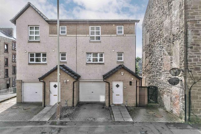 21A Cleghorn Street Dundee-15.Jpg