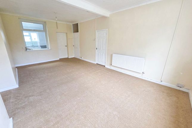 104, High Street, Abertridwr photo 3