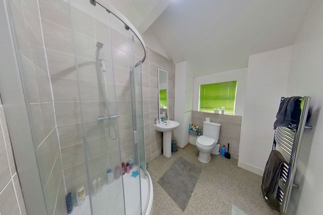 1  Claremont Villas, Leeds photo 4